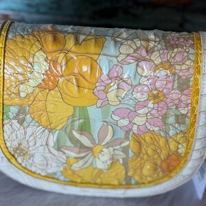 NWT Brahmin Briar Daffodil Pimlico Leather Crossbody - Beautiful Floral pattern